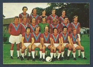 AVA AMERICANA - FOOTBALL SPECIAL 79 - #339-BURNLEY TEAM PHOTO - Picture 1 of 1