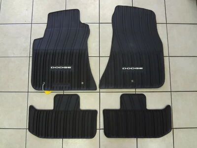 Juego de 4 alfombrillas Mopar 11-22 Dodge Challenger nuevas para todo clima OEM Foto 1 de 3