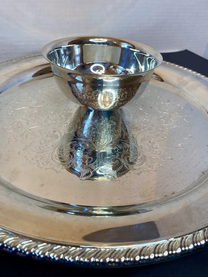 ONEIDA EE. UU. PLATO DE ASTILLAS Y INMERSIÓN PLATEADO CUENCO ADJUNTO ROLLO GEORGIANO 15 pulgadas Foto 1 de 4