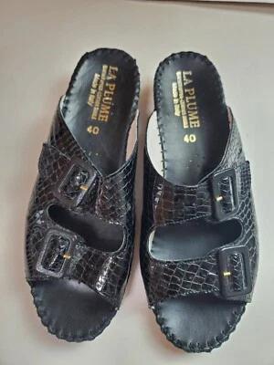 La Plume  Patent Leather Croc Size 40/ 9.5 Women's Open Toes Sandals  Black - Image 1 of 4