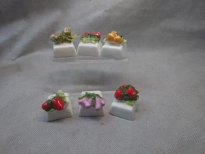 Vintage Set Of 6 Ceramic Photo or Place Card Holders Christmas Table Decorations - Picture 1 of 5