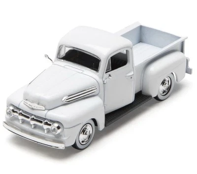 1951 FORD F-1 PICKUP WHITE W/ CHROME RIMS DIE CAST 1:48 O Scale Truck Vehicle - Image 1 of 3