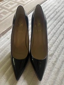Christian Louboutin Pumps 41 Schwarz Lack Ohne Karton Rote Sohle - Bild 1 von 8