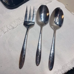Vintage Oneida Stainless Flatware Lot of 3 Pieces Serving Set - Picture 1 of 4