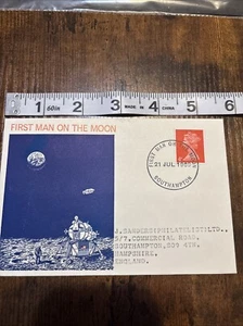 copertine primo giorno primo uomo sulla luna 1969 - Foto 1 di 3