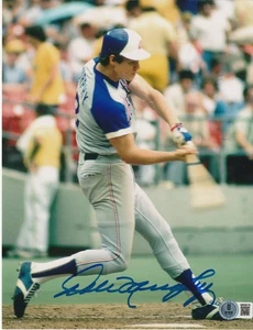 DALE MURPHY ATLANTA BRAVES BECKETT AUTHENTICATED ACTION SIGNED 8x10 - Picture 1 of 1