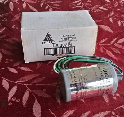 Delta LA302G 250V proteção monofásica para pára-raios LA 302G - Imagem 1 de 4