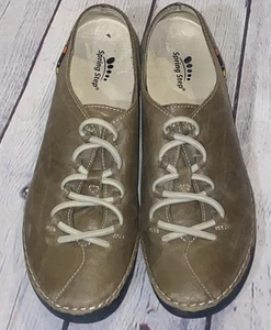 Spring Step Carhop Shoes Women's Size 40 / 9 Beige Taupe Leather Slip On Sneaker - Picture 1 of 17
