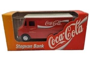 1996 Ertl Grumann Step van Coca Cola 1:43 scale coin bank - Picture 1 of 3