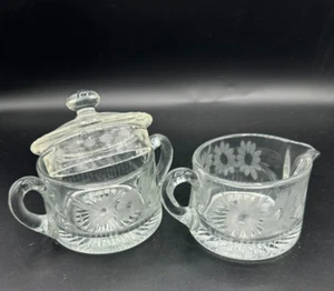 Vintage Zuckerdose aus geätztem Glas mit Deckel & Milchkännchen Set, Gänseblümchen Blume, Starburst - Bild 1 von 5