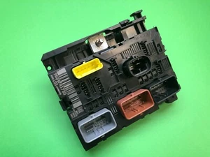 Citroen Peugeot BSM-L03 9659741780 Fuse Box - Picture 1 of 2