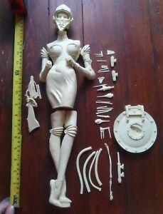 Female Resin Model kit (standing semi-naked with helmet and gun)