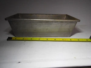 King Arthur Flour KAF 9x4x4 Glutenfreie Laibpfanne Aluminisierter Stahl Wellblech USA - Bild 1 von 6