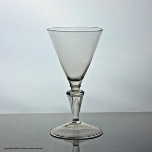 William III/Queen Anne faҫon de Venise wine glass - Picture 1 of 3