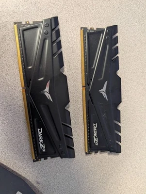 TeamGroup 16 GB x 2 DDR4 4000 Mhz 18-22-22-42 1.35V Ram Used - Image 1 of 2