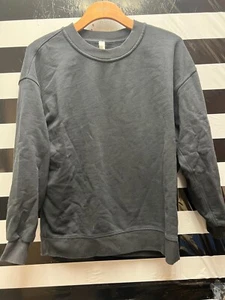Women "Lululemon" black sweatshirt. Size 4. Prev. Owned - Picture 1 of 2