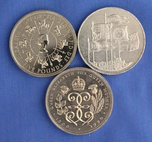 1990, 1993 & 1996 Royal Mint £5 Crown coins - Picture 1 of 7