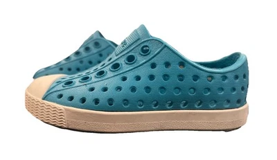 Sapatos impermeáveis Native Jefferson Sugarlite, azul-petróleo, crianças pequenas tamanho C4 - Imagem 1 de 4