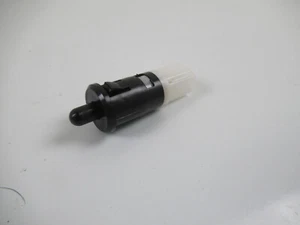 Interruptor de contacto guantera Suzuki Vitara LY 15-24 - Imagen 1 de 2