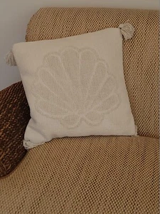 Seashell Pillow 100% Cotton Shell Sea Life Accent Pillow 18" X 18" NEW - Picture 1 of 12