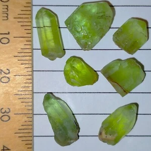 Peridot rough loose crystals natural raw gemstones lot Olivine Forsterite 33.8ct - Picture 1 of 6