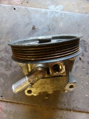 BOMBA DIRECCIÓN ASISTIDA JAGUAR X-TYPE (MODELOS GASOLINA) 2001-2010 C2S47856 Foto 1 de 3