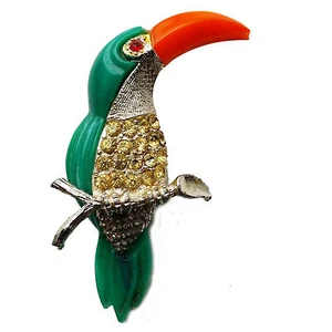Vintage Plastic & Rhinestones Tuckan Bird Brooch Pin - Picture 1 of 3