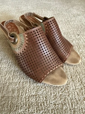 L'ARTISTE Spring Step Millie Boho Heel Slingback Sandals Tan Leather EU 40 US 9 - Image 1 of 4