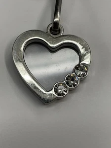 Marco de fotos tono plateado corazón llavero llavero soporte pedrería - Imagen 1 de 4