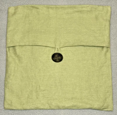 Pottery Barn зеленая льняная наволочка - большая кнопка - 18 x 18 квадратная - 2011 - Изображение 1 из 4