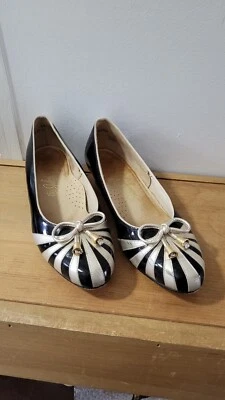 Vtg 60s does 20s Johansen Shoes Black Silver Low Heel 7 Art Deco - Image 1 of 4