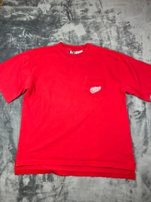 VINTAGE Detroit Red Wings Pro Edge NHL Pocket T-Shirt Large Red Hockey Tee Y2K - Image 1 of 4