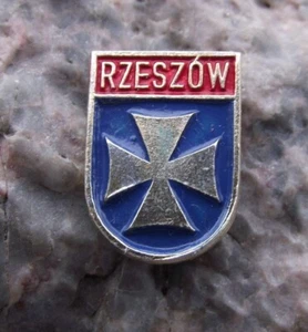 Vintage Rzeszow Heraldic Poland Georgian Cross Coat of Arms Pin Badge - Picture 1 of 2