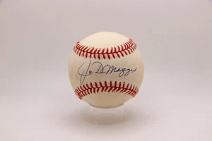 Joe DiMaggio JSA Signed Ball - Picture 1 of 2