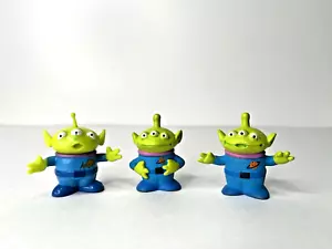 "Minifigura coleccionable Toy Story Alien pequeña de 1,75"" 3 unidades Disney Pixar" - Imagen 1 de 9