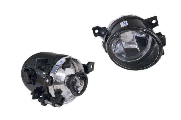 LUZ ANTINIEBLA LADO DERECHO VOLKSWAGEN AMAROK 2H 2012-2016 Foto 1 de 1