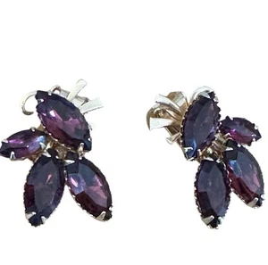 Pendientes de clip de diamantes de imitación lila amatista tono dorado Navette vacaciones de colección - Imagen 1 de 5