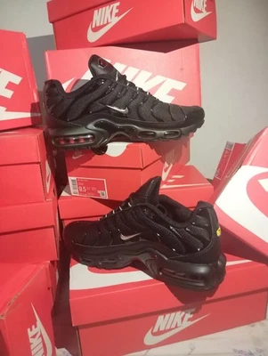 TN Air Max Plus Nike Black Con Nike Colore Argento Originali dal N.45 - Immagine 1 di 4