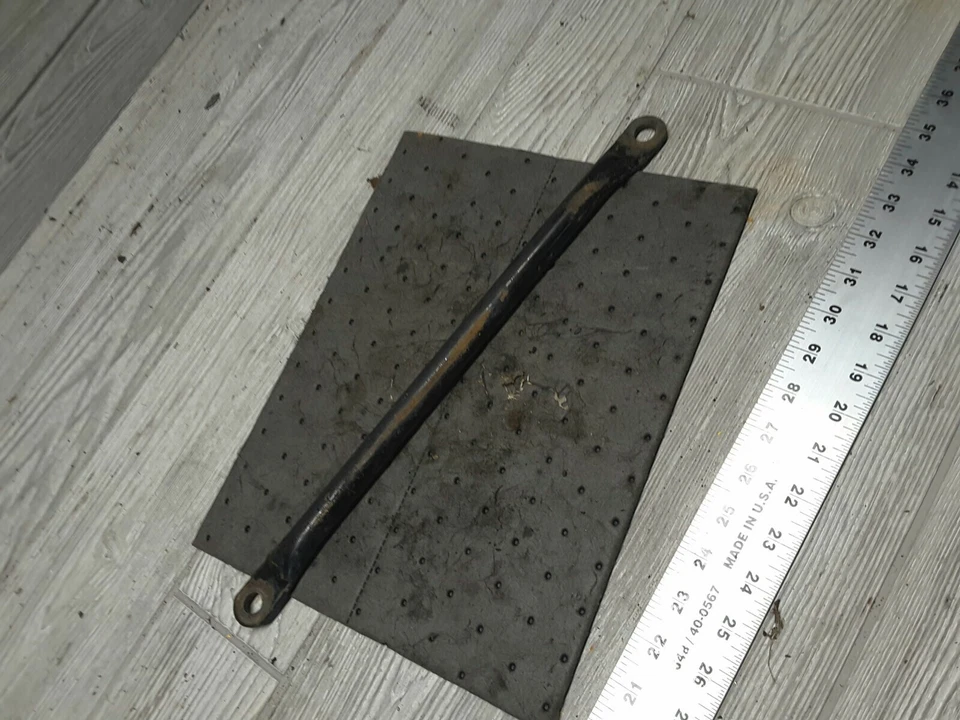 71-75 1971 Suzuki TM400 OEM tambor de freno trasero barra de par brazo de apoyo  Foto 1 de 4