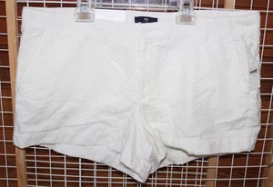 NWT Women's GAP White Oval-Triplet Eyelet Lace Flat Front Shorts Size 16 3-1/4" - Picture 1 of 5