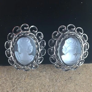 Vtg Victorian Antique Cameo Clip On Earrings Pin Brooch Gray Woman Head Silver - Picture 1 of 9