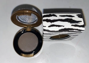 MAC Satin Eyeshadow *NIGHT MANOEUVRES* - NEW IN BOX (1.5g/0.05oz) Free Shipping - Picture 1 of 2