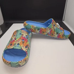 Crocs Disney Stitch -W 9 -M 7 Blue w/Jungle Design - Picture 1 of 12