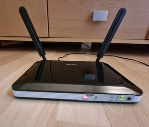 D-Link DWR-921 4G LTE Wireless Router Unlocked - Complete with PSU - Tested - Imagen 1 de 4