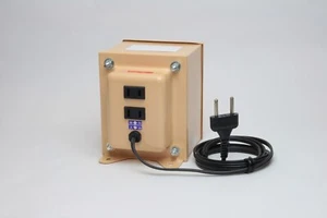 Nissho Industry NDF-550EX Step Down Transformer 220V-240V to 100V, up to 550W - Picture 1 of 2