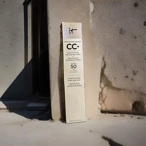 IT Cosmetics Your Skin But Better CC+ Cream 32ml - Light SPF 50 - Picture 1 of 1