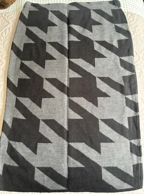 Marks & Spencer Black Grey Wool with Geometric Patterned Skirt Size Medium Used - Image 1 of 3