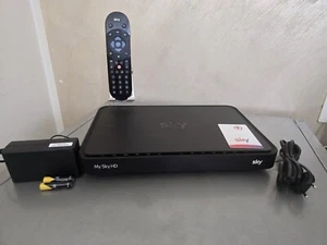 DECODER MY SKY HD HUMAX ESi-160 WIFI 4K DVBT2 ADATTO A SCHEDA SKY Q - Foto 1 di 7