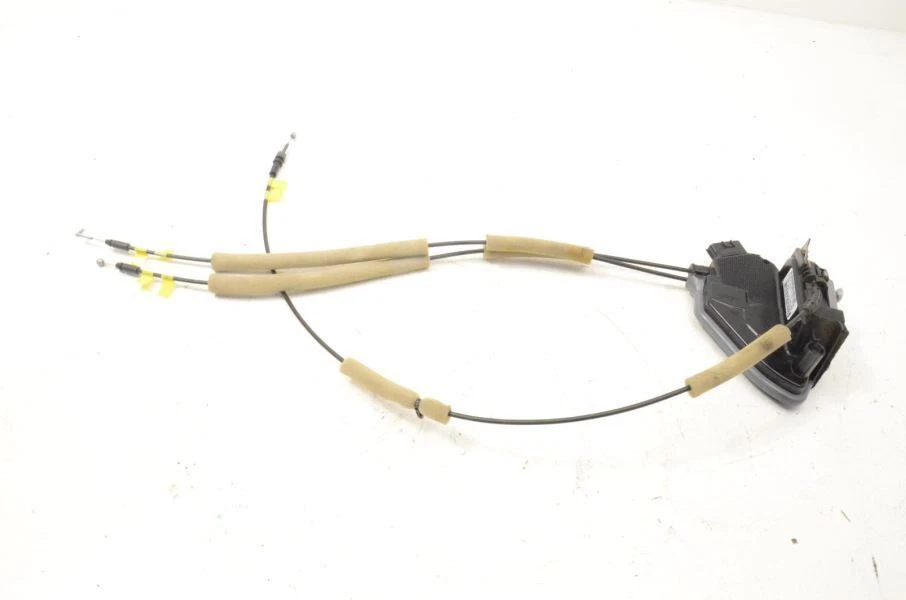 2013-2015 NISSAN PATHFINDER PASSENGER RIGHT FRONT DOOR LOCK ACTUATOR - Image 1 of 4