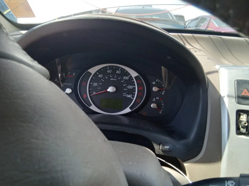 Tucson 2008 equipo original velocímetro calibre clúster 147 k millas Hyundai Foto 1 de 4